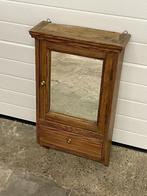 Ancienne armoire à pharmacie avec tiroir, Antiquités & Art, Antiquités | Meubles | Armoires, Enlèvement