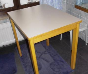 Table Haelvoet - solide/pratique