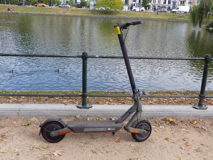 XIAOMI Mi Electric Scooter 4 Ultra - Trottinette électrique, Vélos & Vélomoteurs, Trottinettes, Utilisé, Step électrique (E-scooter)