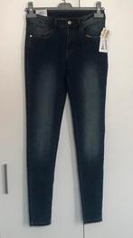 Jeans femme Neuf, taille 34, prix 10€, Vêtements | Femmes, Enlèvement ou Envoi, Neuf