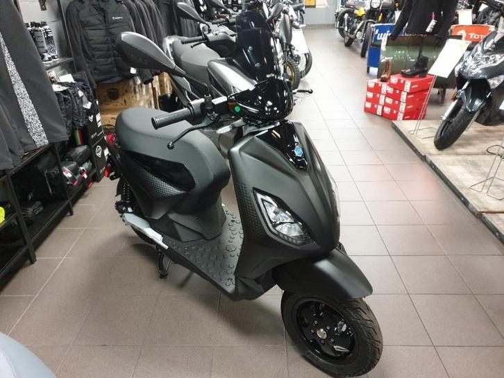 Piaggio 1 Active A1 klasse Super Deal, Motoren, Motoren | Piaggio, Bedrijf, Scooter, 11 kW of minder, 1 cilinder, Minimaal motorrijbewijs A1