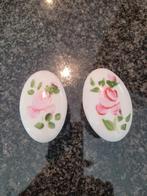2 vintage porseleinen deurknoppen, Ophalen