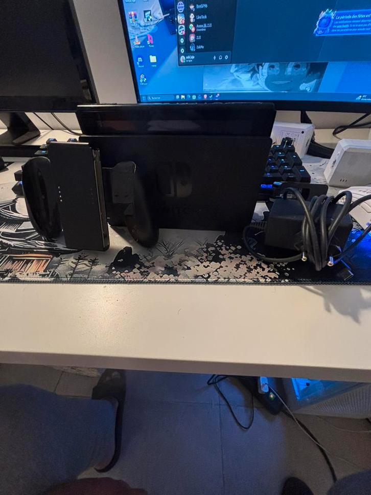 Nintendo switch 1, Games en Spelcomputers, Spelcomputers | Xbox Series X en S, Zo goed als nieuw, Ophalen of Verzenden