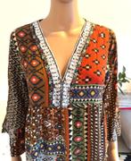 Belle robe colorée avec imprimé (taille S/M/L), Taille 38/40 (M), Enlèvement ou Envoi, ?, Brun