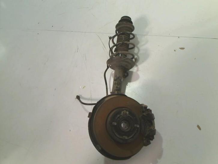 VEERPOOT RECHTS VOOR Toyota Yaris III (P13), Auto-onderdelen, Ophanging en Onderstel, Toyota, Gebruikt
