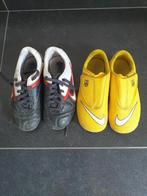 Niké, 2 paar voetbalschoenen maat 27, Gebruikt, Sportschoenen, Ophalen of Verzenden, Jongen