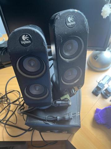 Logitech X-230 2.1-luidsprekers — juiste staat beschikbaar voor biedingen