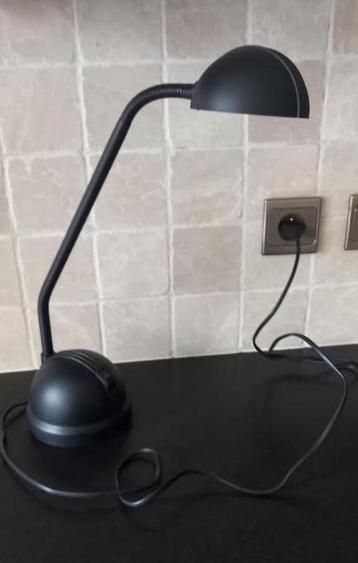bureaulamp beschikbaar voor biedingen