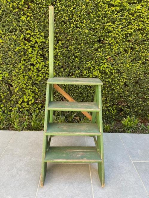 Massief houten opstap trapje - VINTAGE - RETRO, Antiek en Kunst, Curiosa en Brocante, Ophalen
