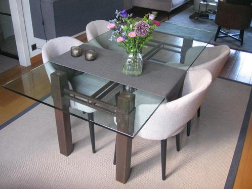 unieke met de hand gemaakte eettafel , met dik glazen blad, Huis en Inrichting, Tafels | Eettafels, Zo goed als nieuw, 50 tot 100 cm