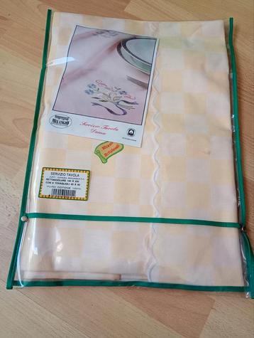 Nappe neuve  beschikbaar voor biedingen