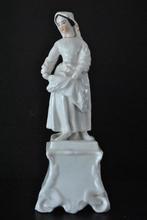 Boerenherderin wasvrouw in wit porselein 19e eeuw 24 cm, Antiek en Kunst, Ophalen of Verzenden