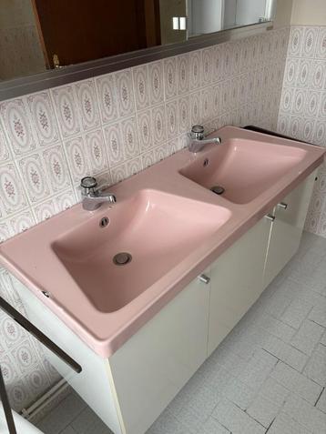 Dubbele vintage wastafel beschikbaar voor biedingen