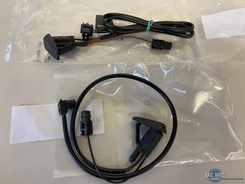 NOS ruitensproeierkop L+R voor Mercedes-Benz W124