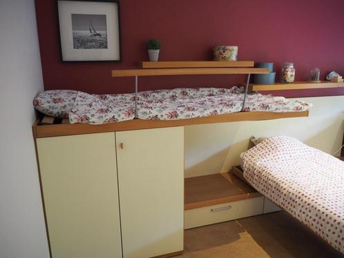 Tienerslaapkamer van het merk Mobil Girgi., Huis en Inrichting, Slaapkamer | Stapelbedden en Hoogslapers, Zo goed als nieuw, Hoogslaper