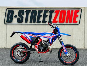 JOUW ZOMER, JOUW DEAL! BETA Blue version + GRATIS Crosshelm beschikbaar voor biedingen