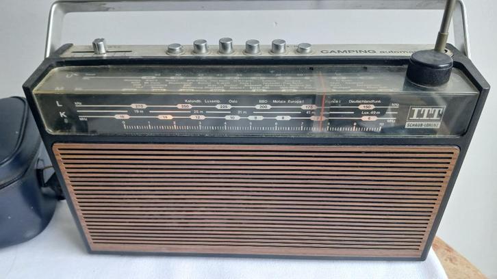 Schaub Lorenz ITT Camping automatische draagbare radio, Antiek en Kunst, Antiek | Tv's en Audio, Ophalen of Verzenden