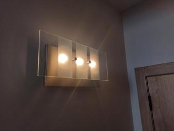 Wandverlichting beschikbaar voor biedingen