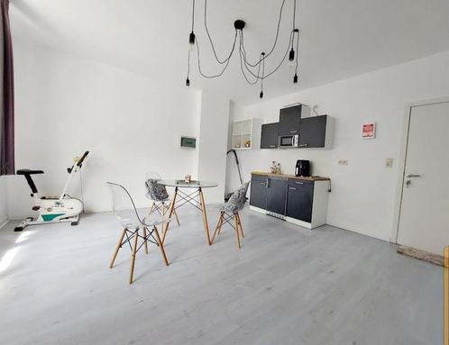 Studio Alost, très spacieux, étudiant, Immo, Appartements & Studios à louer, Province de Flandre-Orientale, 20 à 35 m²
