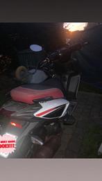 Aprilia sr motard b klasse, Ophalen, Zo goed als nieuw