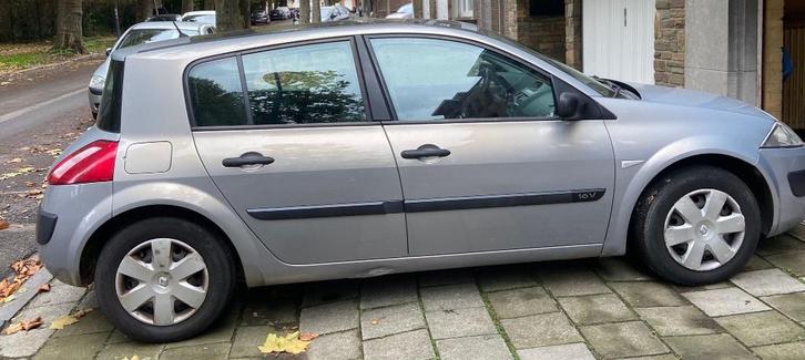 Renault megane essence à vendre, Auto's, Renault, Particulier, Mégane, ABS, Airbags, Open dak, Benzine, Stadsauto, 5 deurs, Handgeschakeld