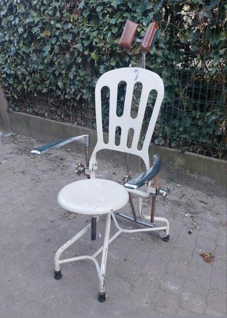 JAAR 1900 - 1920 Unieke Antieke Tandartsstoel 1900 - 1920, Antiquités & Art, Antiquités | Meubles | Chaises & Canapés, Enlèvement