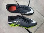 Merk Nike : voetbalschoenen mt 38 (zie foto's), Sports & Fitness, Football, Enlèvement ou Envoi, Utilisé, Chaussures