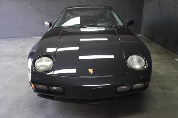 Porsche 928