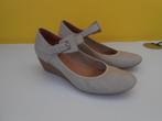 Mikaela - pumps maat 39 - 1 x gedragen, Kleding | Dames, Schoenen, Pumps, Beige, Ophalen of Verzenden, Zo goed als nieuw