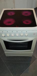 Cuisiniere zanussi, Elektronische apparatuur, Fornuizen, Ophalen, Tussenbouw, 4 kookzones, Zo goed als nieuw