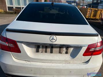 MERCEDES E KLASSE W212 wit 149 achterklep 2009-2013 beschikbaar voor biedingen