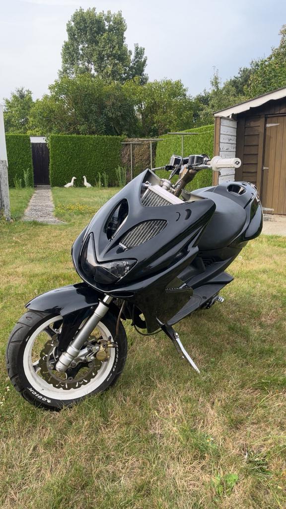 Yamaha aerox a-klasse RAKET, Fietsen en Brommers, Scooters | Yamaha, Zo goed als nieuw, Aerox, Ophalen