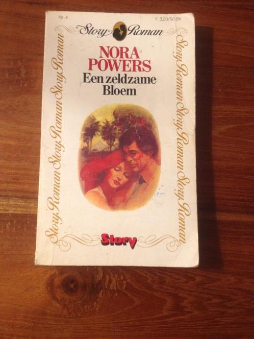 Nora Powers een zeldzame bloem - storyroman, Boeken, Literatuur, Gelezen, Ophalen of Verzenden