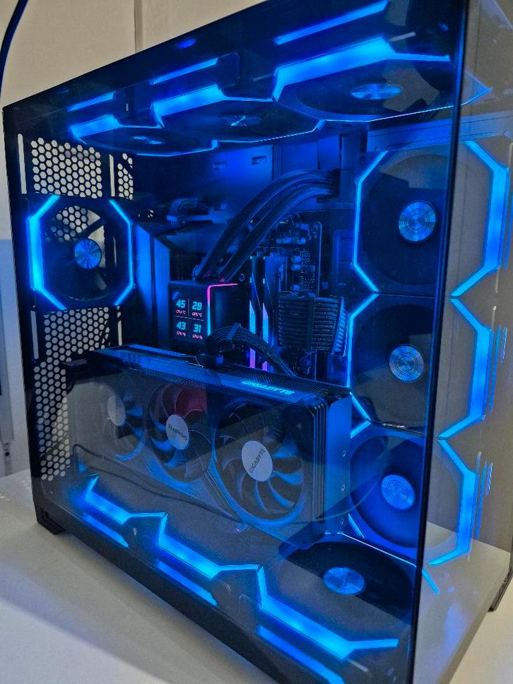 Lian Li  o11 vision compact + aio + mobo + power supply, Computers en Software, Desktop Pc's, Zo goed als nieuw, Ophalen