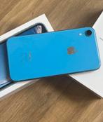 iPhone XR 64GB + 3 hoesjes, 83 %, Blauw, Gebruikt, Zonder abonnement