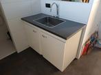 Dubbele kast met grote spoelbak en kraan, Huis en Inrichting, Ophalen, Gebruikt, 100 tot 150 cm, Minder dan 100 cm