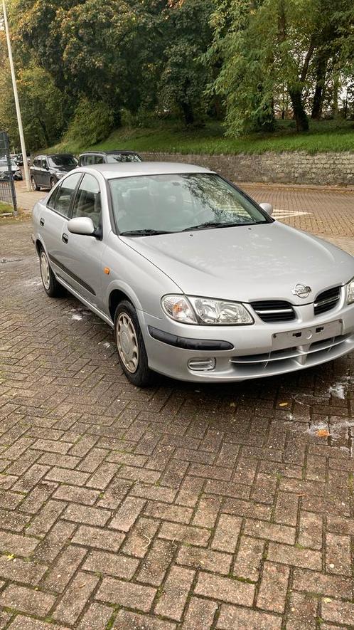 Nissan almera 1.5 benzine bwj 2001 slechts 72919km, Autos, Nissan, Particulier, Almera, Essence, Berline, 4 portes, Enlèvement