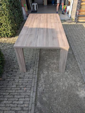 Houten eet tafel 180 op 75 beschikbaar voor biedingen