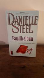 Danielle Steel - Album de famille, Enlèvement ou Envoi, Comme neuf, Danielle Steel