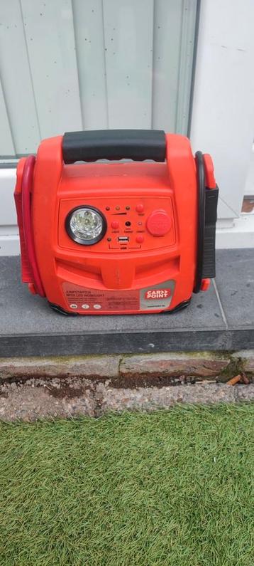 Carpoint Jumpstarter - Comprend une alimentation secteur et, Enlèvement ou Envoi, Comme neuf