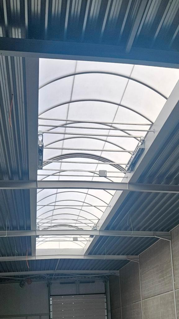 Kmo pand Lanaken, Zakelijke goederen, Bedrijfs Onroerend goed, Bedrijfsruimte, Huur