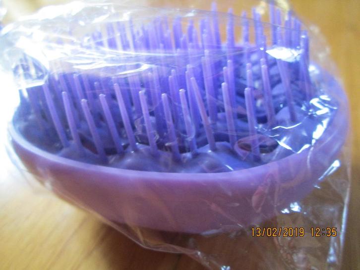 Brosse démêlante pour cheveux., Bijoux, Sacs & Beauté, Beauté | Soins des cheveux, Neuf, Peigne ou Brosse, Enlèvement ou Envoi
