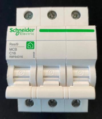 3P-stroomonderbreker - 16A - C-curve - Schneider beschikbaar voor biedingen