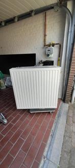 CV  RADIATOREN, Ophalen, Zo goed als nieuw, Radiator
