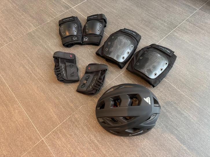 Rollerblade - valbescherming, Sport en Fitness, Skeelers, Gebruikt, Bescherming, Overige merken, Dames, Heren, Verstelbaar, Ophalen of Verzenden