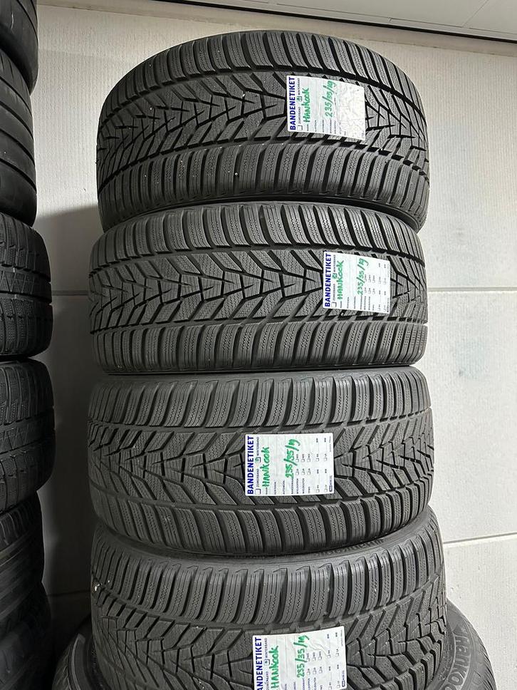DEMO! 235-35-19 Hankook Winter i*cept Evo 3 XL M+S, Auto-onderdelen, Banden en Velgen, Banden en Velgen, Winterbanden, Personenwagen