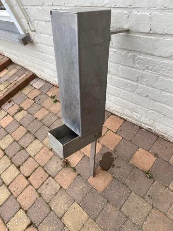 Drinkbak voor kippen of duiven volledig in inox beschikbaar voor biedingen