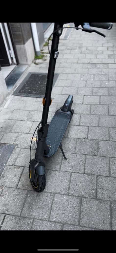 Ninebot g2 max, Fietsen en Brommers, Steps, Zo goed als nieuw, Ophalen