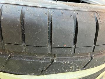 Hankook 2 banden zo goed als nieuw beschikbaar voor biedingen