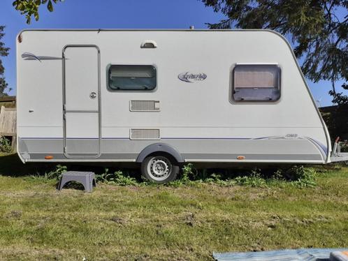 Caravane Caravelair Antares 426, Caravans en Kamperen, Caravans, Particulier, tot en met 6, Caravelair, 2 aparte bedden, Dwarsbed